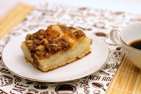 Fresh Peach Coffee Cake