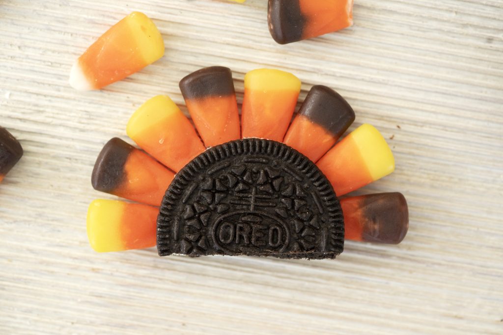 turkey cupcake tail feather